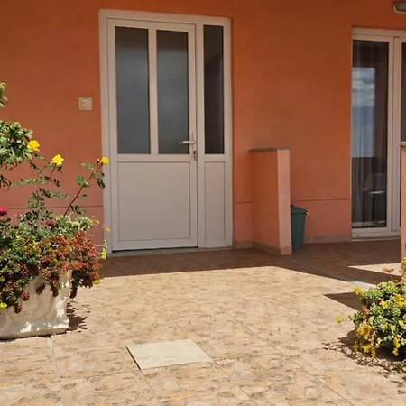 Milena-miki * 马卡尔斯卡