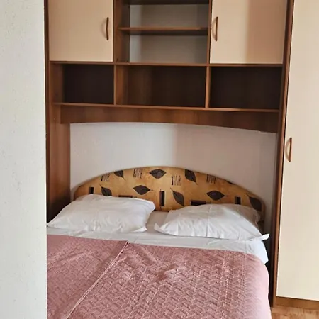 Milena-miki * 马卡尔斯卡