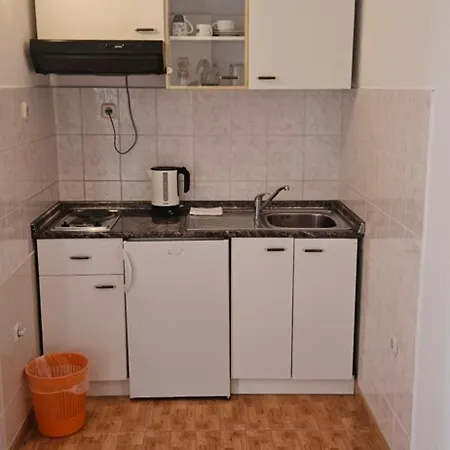 Milena-miki 马卡尔斯卡